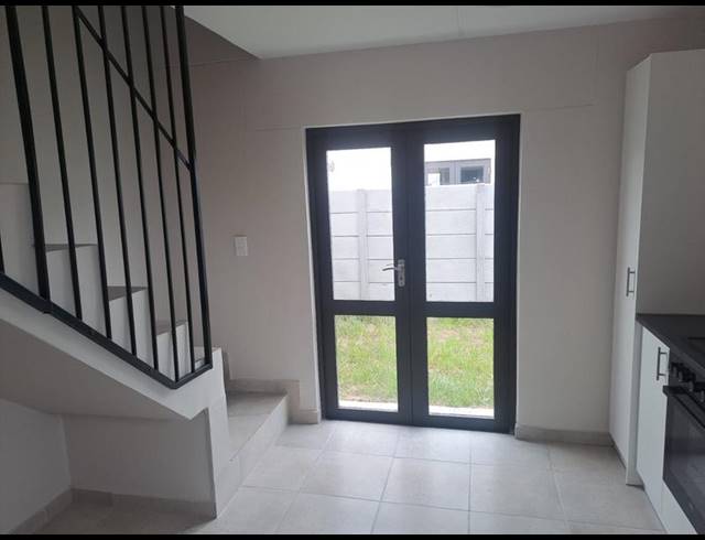 2 BEDROOM DUPLEX FOR SALE IN SUNSET GLEN